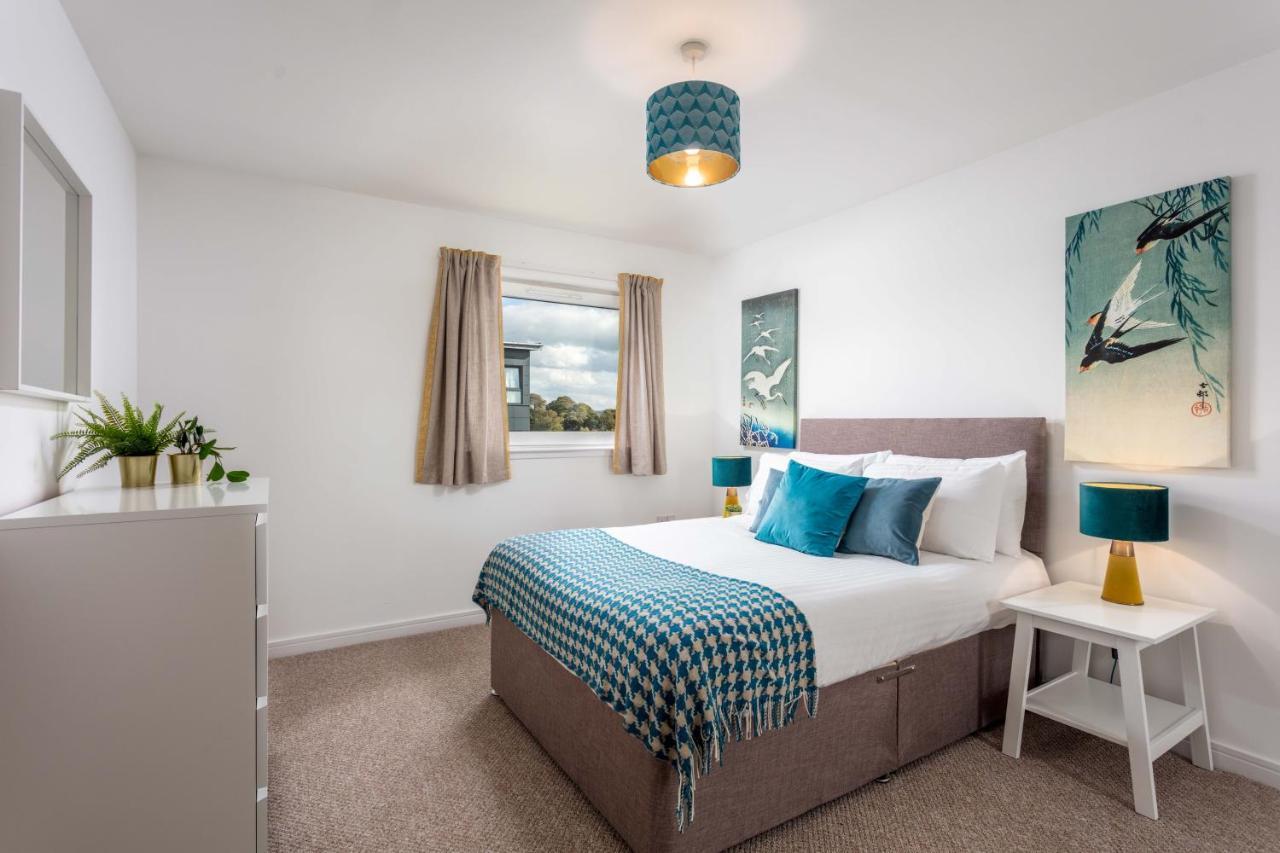 Walker Suite No53 - Donnini Apartments Kilmarnock Esterno foto