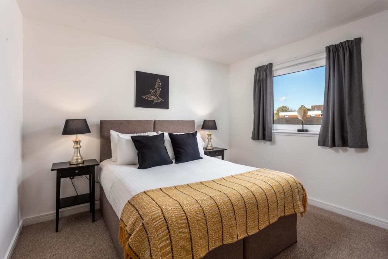 Walker Suite No53 - Donnini Apartments Kilmarnock Esterno foto